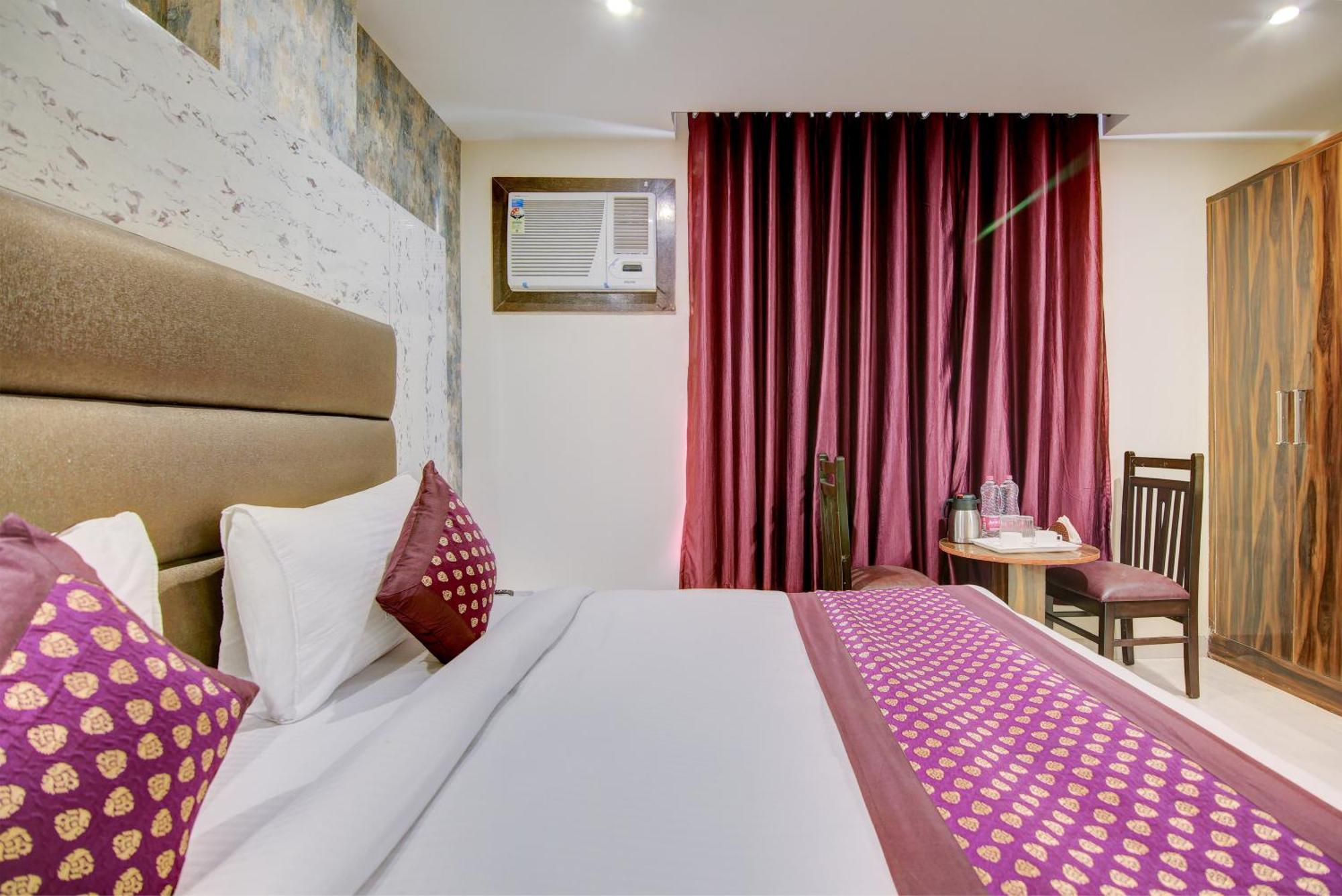 Hotel Smart Signature By Smart Group Нью-Дели Экстерьер фото